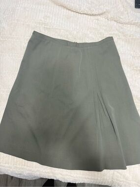 Burberry Olive Green A-Line Skirt with Side Pleat